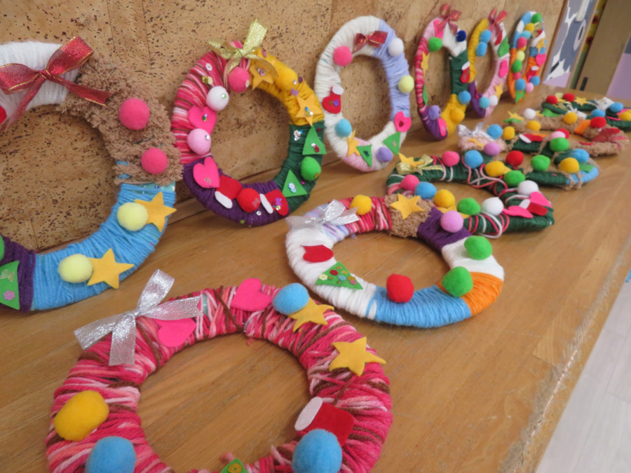 たすきっず　しおみ（児童指導員/指導員の求人）の写真11枚目：クリスマスリース作り