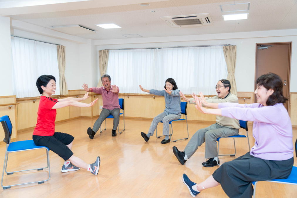 ALSOK介護株式会社 医療連携部 健康増進サービス課(介護職/ヘルパーの求人)の写真: