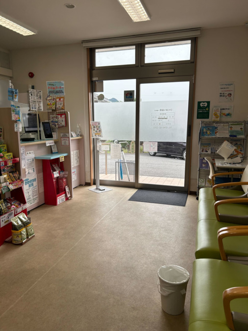 ひだまり薬局 榛原店(薬剤師の求人)の写真2枚目:ひだまり薬局 榛原店 内観