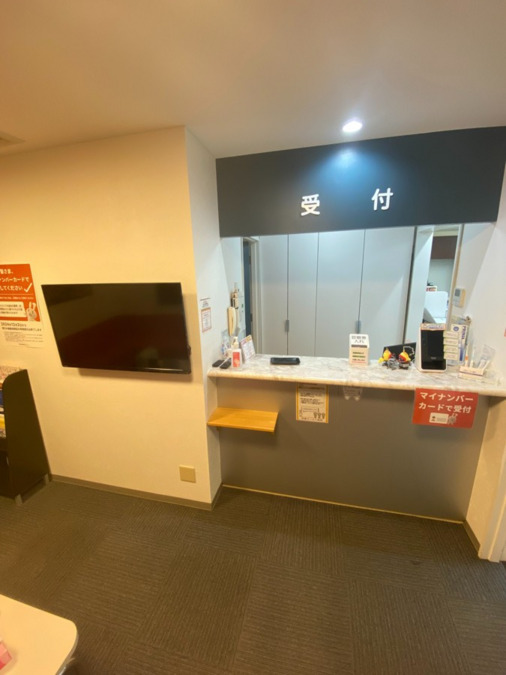 月寒イースト歯科（歯科衛生士の求人）の写真2枚目：スリッパ無しで土足OKです
