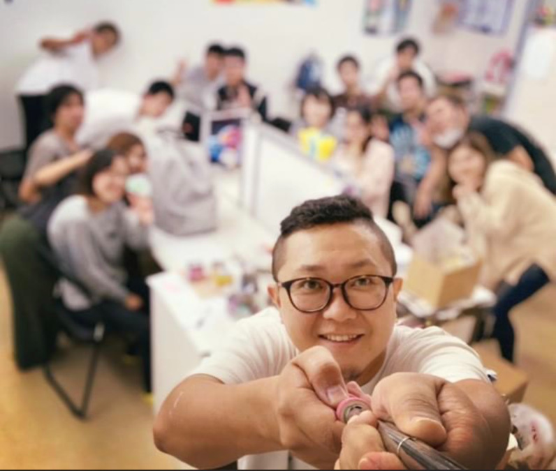 LINCLEの写真3枚目：「どうも所長です」