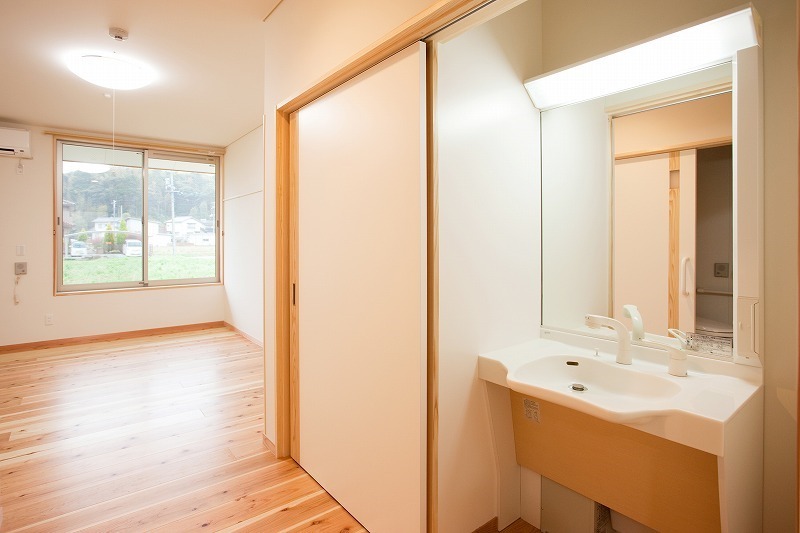 高齢者生活支援住宅 まめのき園の写真4枚目:まめのき園 居室