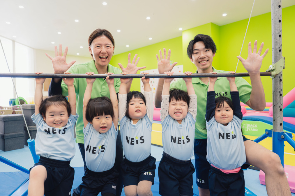 ネイス体操教室 コジマ×ビックカメラ川口店校の写真8枚目：子ども達と一緒に、笑いの絶えない職場です♪