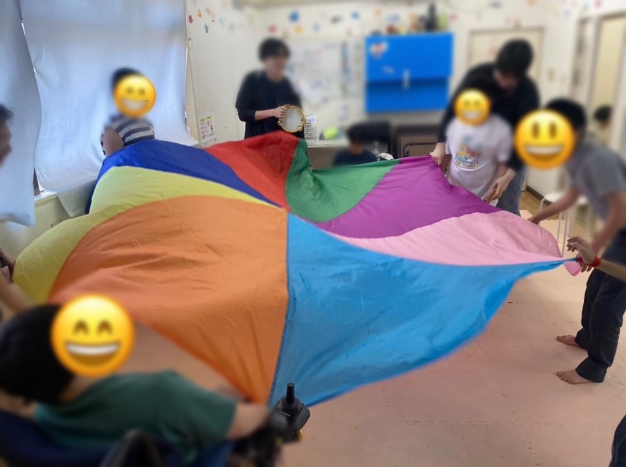 ステラサバイ（公認心理師/臨床心理士の求人）の写真2枚目：～リトミック活動～