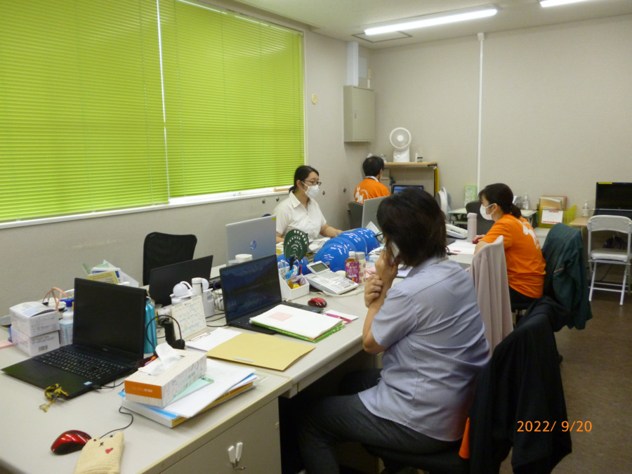 八千代市阿蘇・睦地域包括支援センターの写真2枚目:落ち着いた雰囲気の事務所です。