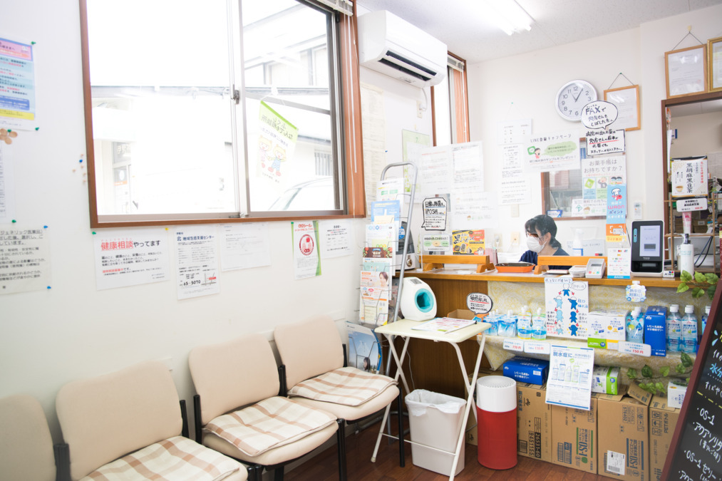 健やか薬局神社店（薬剤師の求人）の写真2枚目：健やか薬局神社店店内です♪