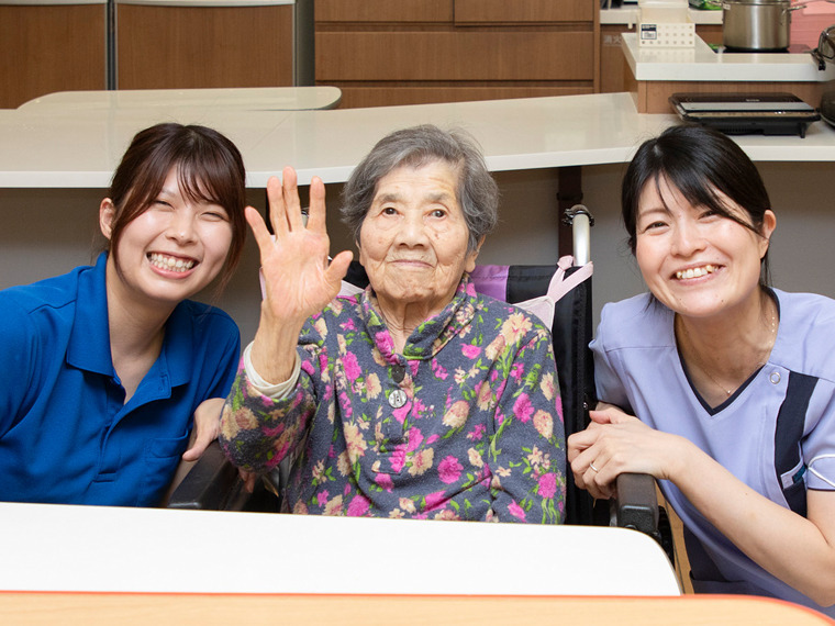 特別養護老人ホーム 信愛緑苑（介護職/ヘルパーの求人）の写真2枚目：