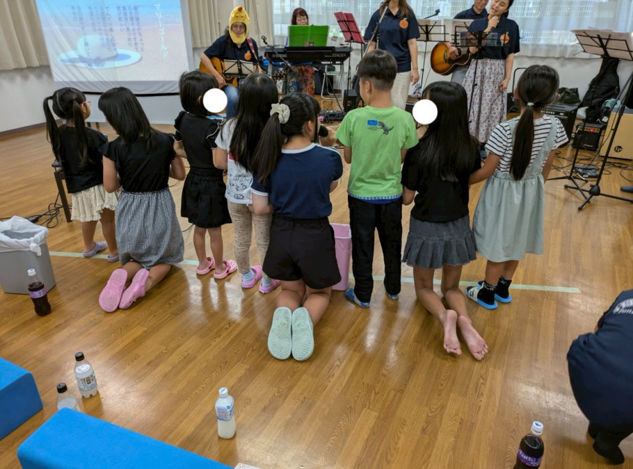児童養護施設びっき（公認心理師/臨床心理士の求人）の写真11枚目：施設内でコンサートもあります