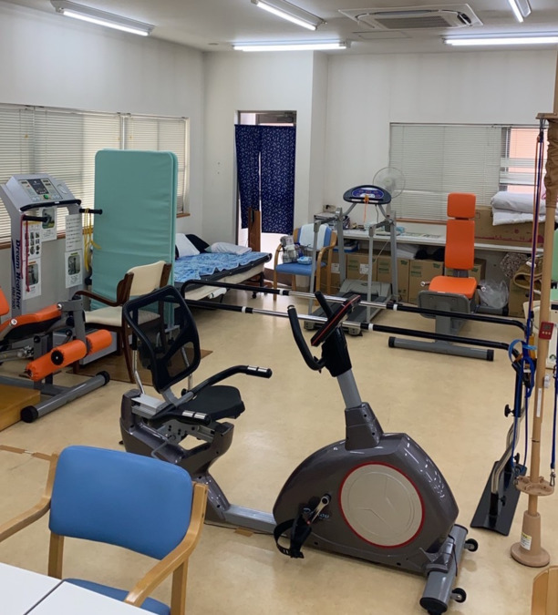 デイサービスみずうみの写真3枚目：【機能訓練機器】１日型中心ですが機能訓練を重視したプログラムを実施しています。