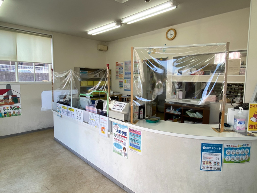 つばさ薬局　鳴海店（薬剤師の求人）の写真3枚目：つばさ薬局　鳴海店の内観