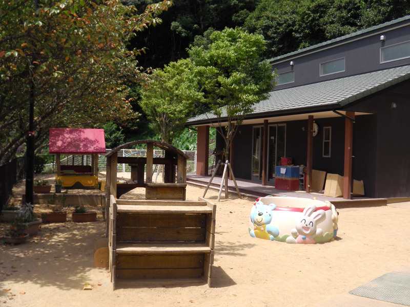 あぜかりこども園の写真2枚目: