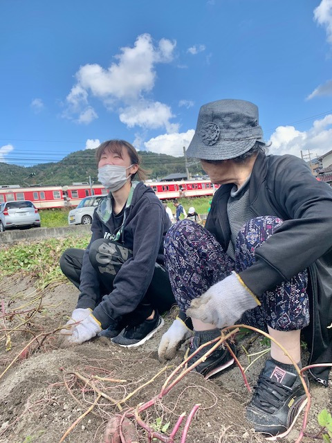 特別養護老人ホーム駒どりの郷の写真6枚目：入居者様の暮らしの継続を心掛け色々なことにチャレンジしています。