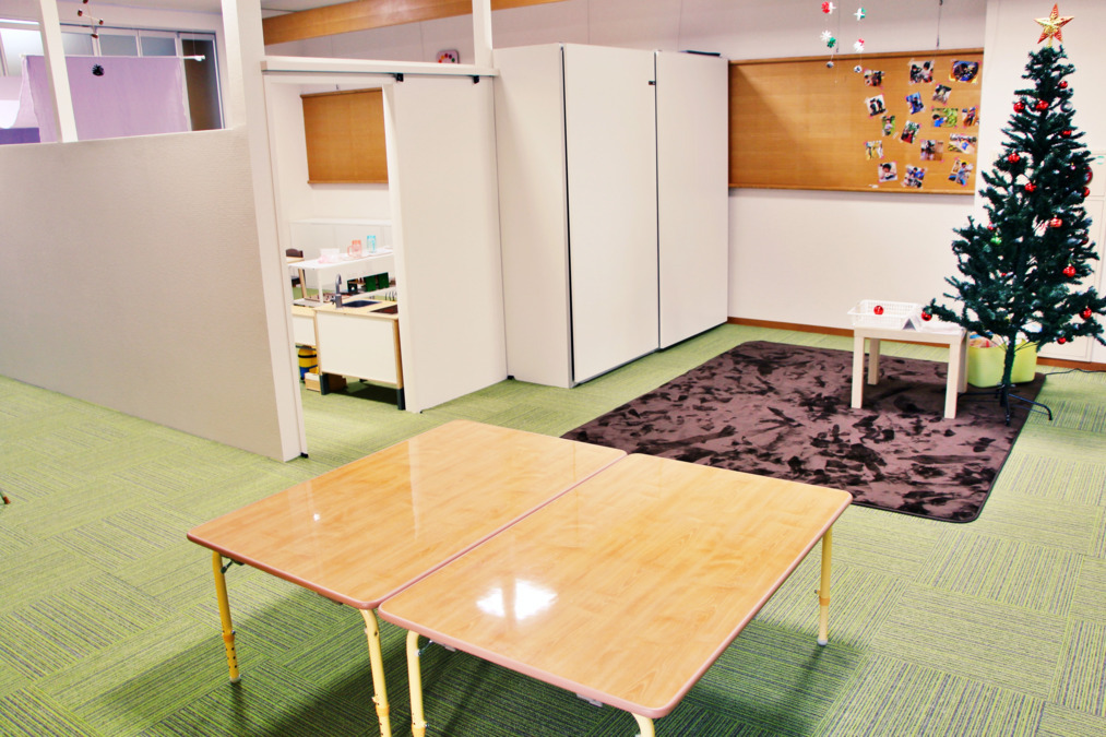 放課後等デイサービスユニプレkids徳力校（児童指導員/指導員の求人）の写真3枚目：施設内は明るく清潔です