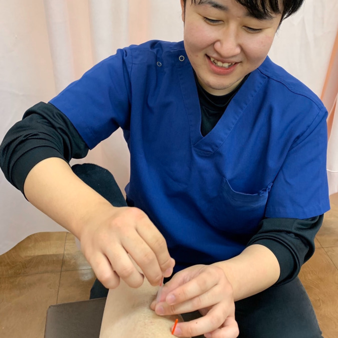 ひらいはりきゅう整骨院 綾瀬院の写真4枚目：鍼灸の施術を求めて来院される患者様が多いので、活躍の場が広がります！