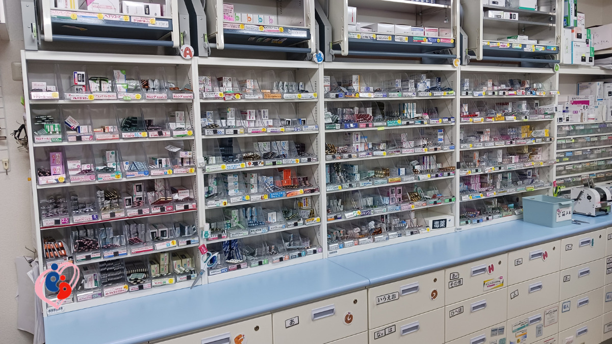 しょうぶ薬局（薬剤師の求人）の写真4枚目：調剤室の様子②