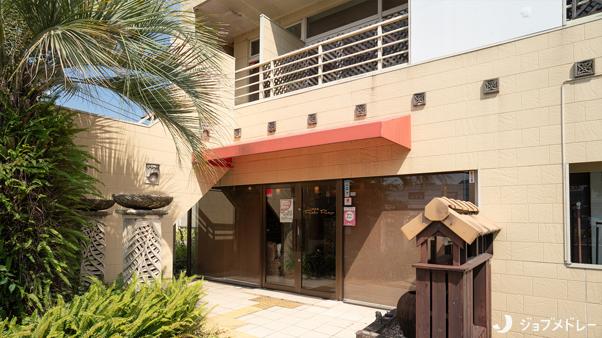 ローテローゼ 栃木イオン前店(美容師の求人)の写真3枚目:ショッピングセンターも近く、便利な立地です