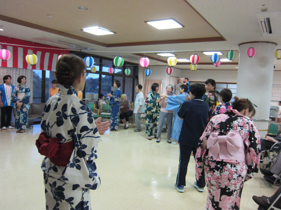 介護老人保健施設ほんごう苑（理学療法士の求人）の写真3枚目：季節に合わせた行事も開催しています