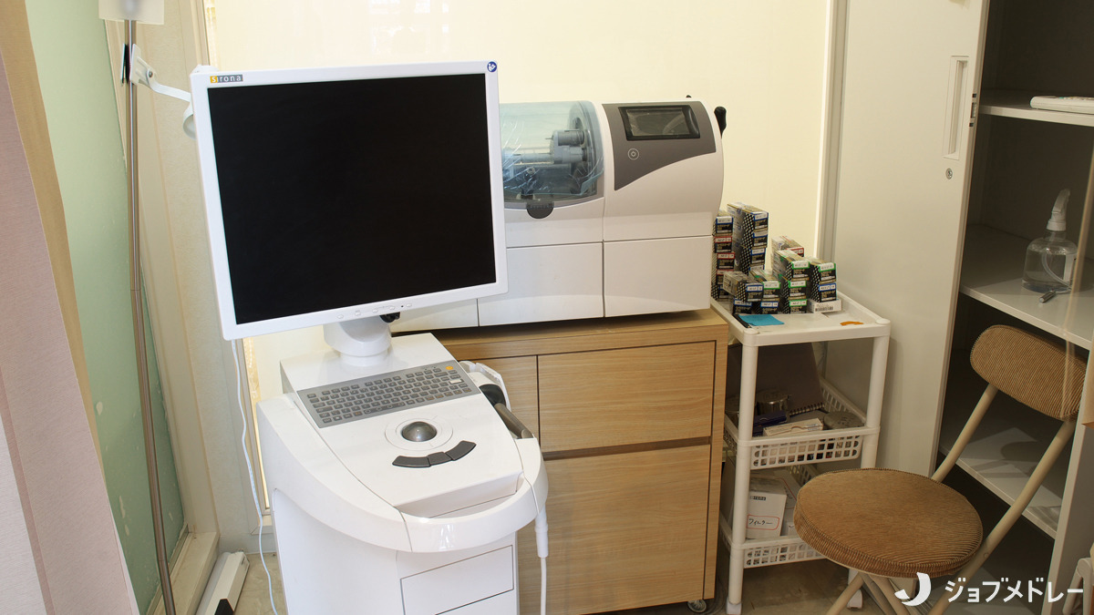 丹羽歯科医院(歯科医師の求人)の写真4枚目:各職種スタッフ間でスピーディに連携した診療を実施します。