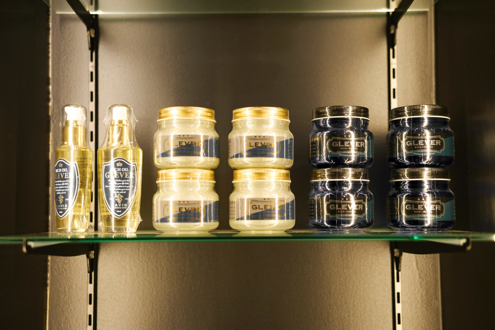 LAVIE NEW STANDARD BARBER 両国店（理容師の求人）の写真6枚目：美容師からの転職をお考えの方も歓迎いたします！