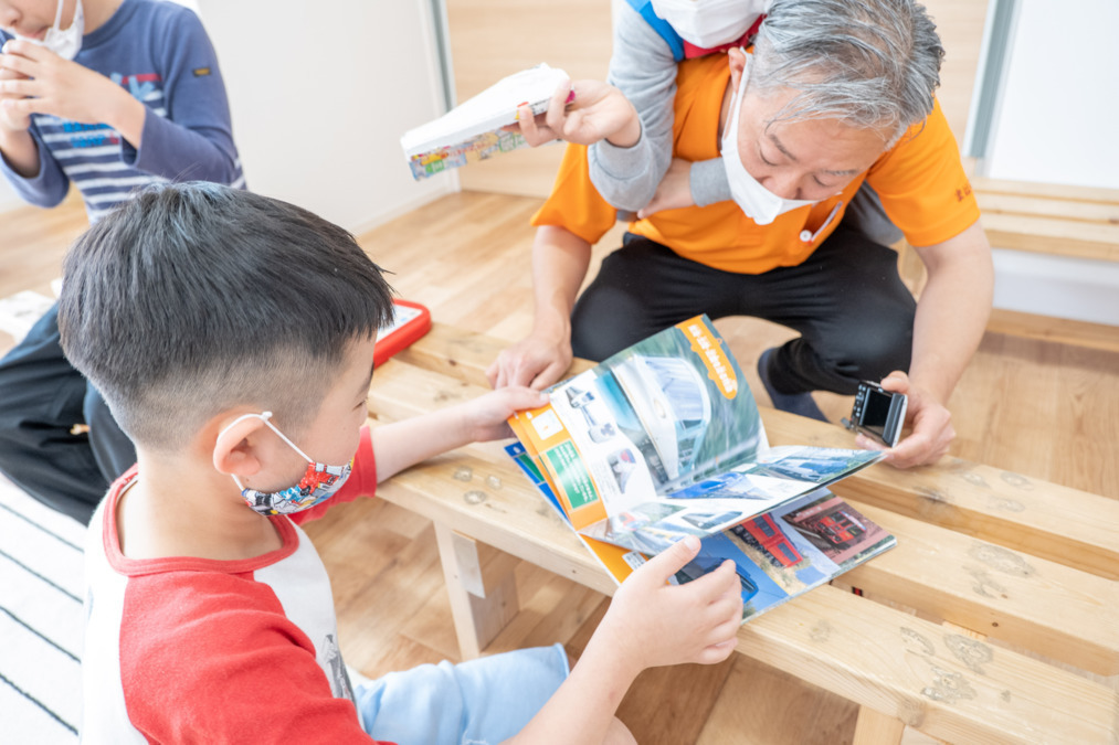 児童デイサービスまはろ　新座市役所前支店（児童発達支援部門）（児童指導員/指導員の求人）の写真2枚目：