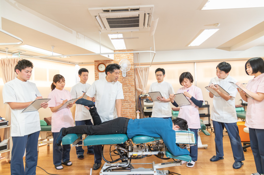 新越谷整骨院(柔道整復師の求人)の写真7枚目: