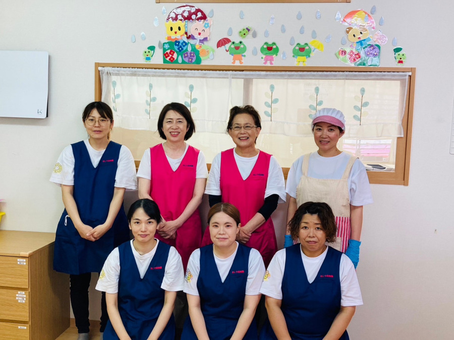 あじや保育園Anera～アネラ～の写真3枚目：働きやすく、笑顔の多い職場環境です。
