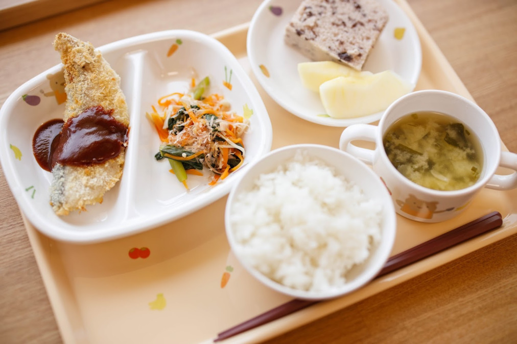 しんじ保育園(調理師/調理スタッフの求人)の写真:管理栄養士と調理師が栄養満点の食事を提供。