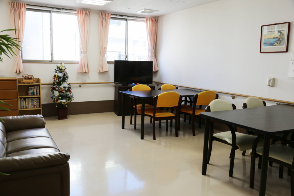 住宅型有料老人ホーム　シャンテ高槻（管理職（介護）の求人）の写真3枚目：