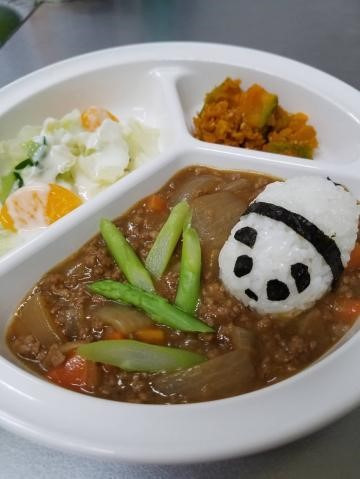 キングダム・キッズ 春日出(調理師/調理スタッフの求人)の写真2枚目: