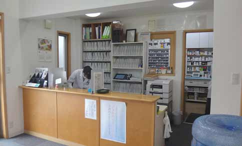 タカラ薬局 上大利（薬剤師の求人）の写真2枚目：タカラ薬局 上大利の内観