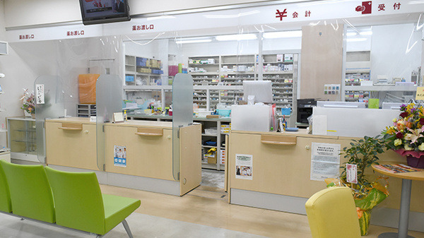 にしいち薬局武庫之荘駅南口店（調剤事務の求人）の写真2枚目：
