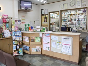 フラワー薬局 春日出店(調剤事務の求人)の写真3枚目:ていねいで親身な対応ができる方をお待ちしております。