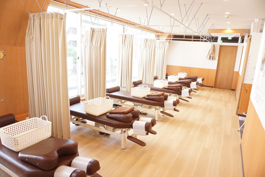 くまのみ整骨院 越谷駅前院(鍼灸師の求人)の写真4枚目: