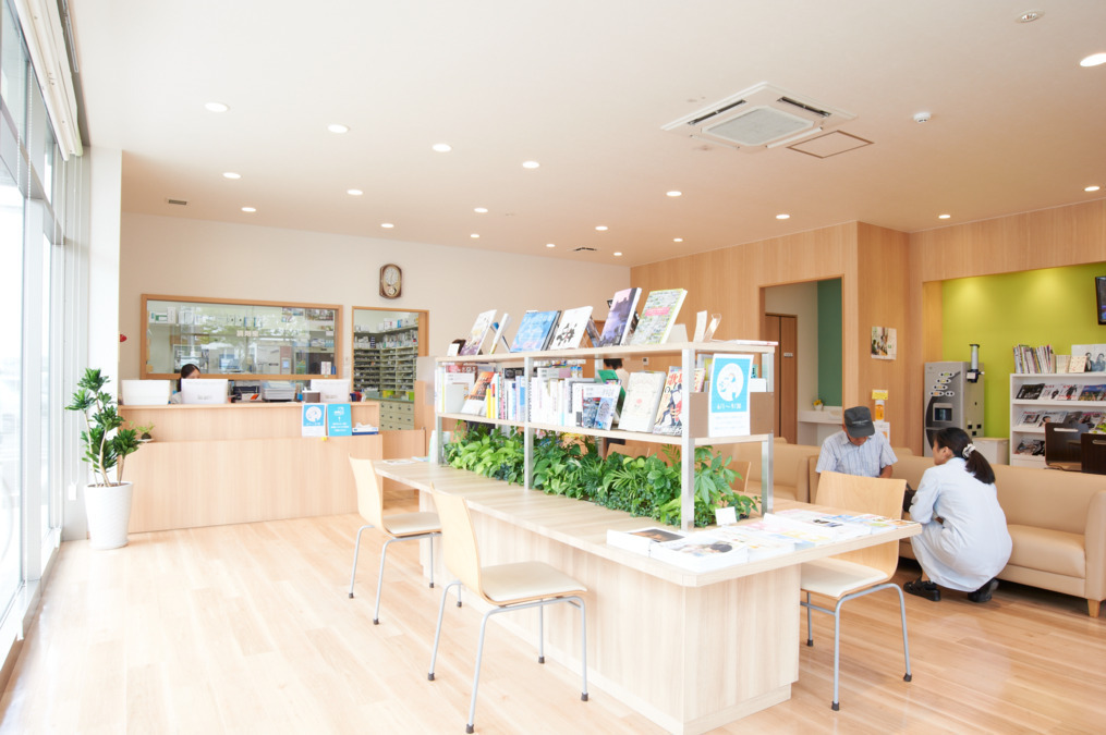 株式会社アイセイ薬局　アイセイ薬局　東滑川店の写真1枚目：