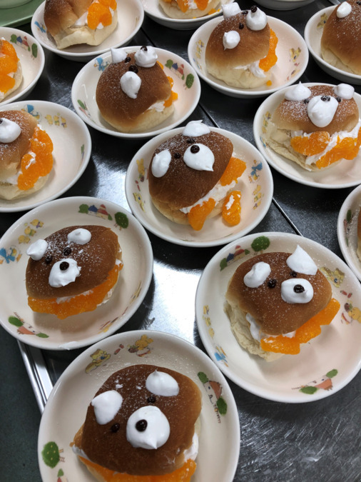 わらべ西鷺宮保育園（調理師/調理スタッフの求人）の写真4枚目：誕生日会おやつ 
くまのマリトッツォ