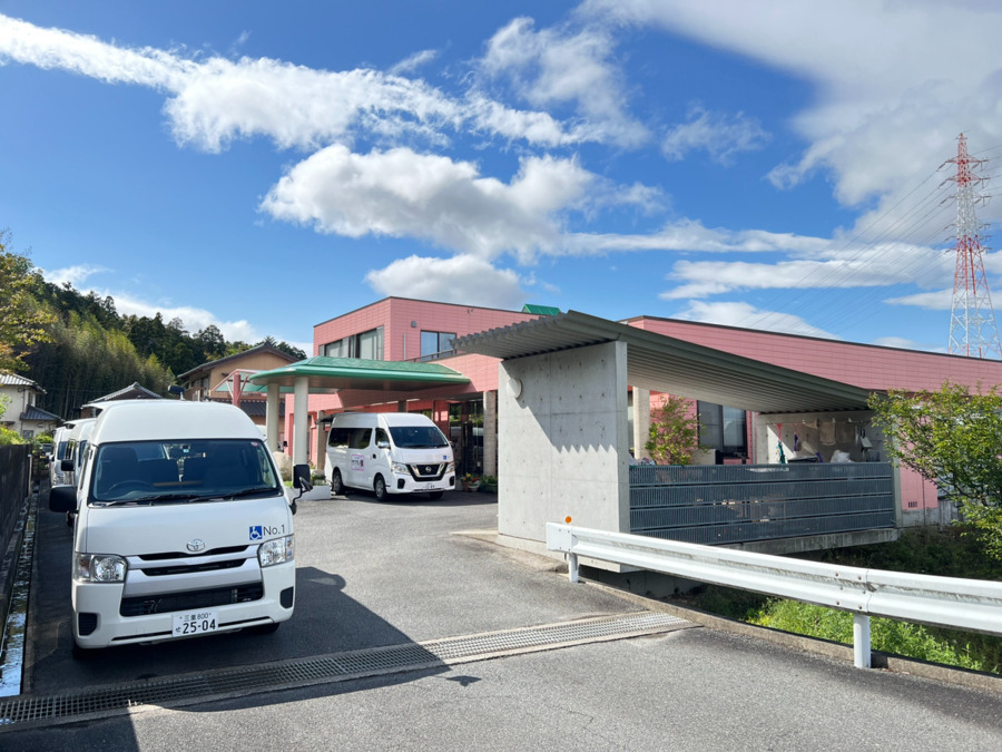 生活介護事業所サクラノ園(介護タクシー/ドライバーの求人)の写真2枚目: