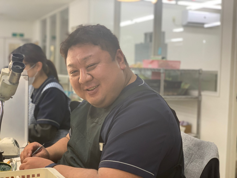 株式会社ワールドラボ　仙台センター（歯科技工士の求人）の写真4枚目：皆さんからのご応募お待ちしています！！
