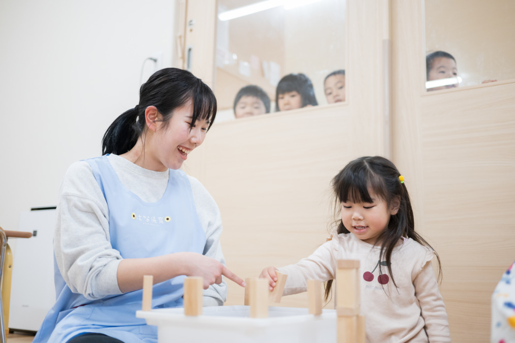 はな保育室 としょかん通（保育士の求人）の写真11枚目：