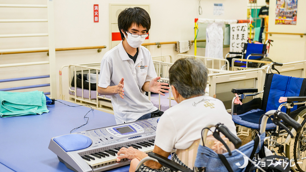 有料老人ホーム松風邸（生活相談員の求人）の写真7枚目：利用者の方と様々な活動を通し信頼関係を深めています◎