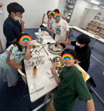 ハッピーテラス幸教室（児童指導員/指導員の求人）の写真12枚目：お料理イベントはいつも大人気！