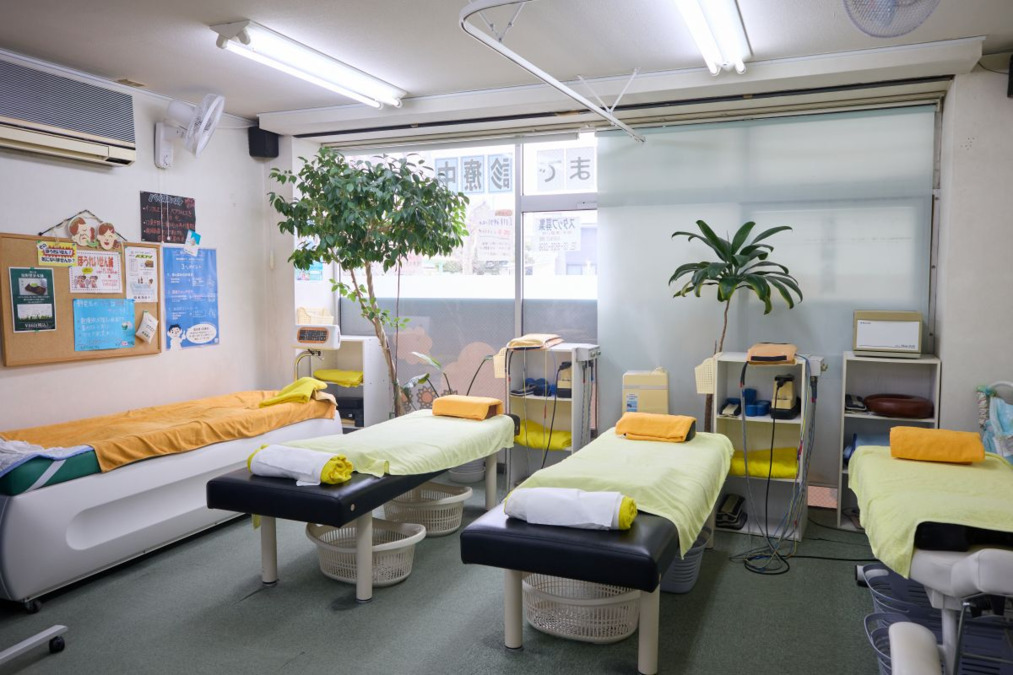 お花整骨院（鍼灸師の求人）の写真2枚目：