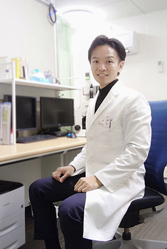 渡会皮膚科医院（看護師/准看護師の求人）の写真7枚目：院長（ホームページ掲載写真）