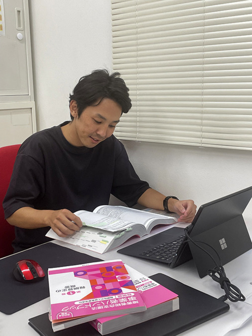 共同生活援助事業グループホームひなた高畑（生活支援員の求人）の写真4枚目：