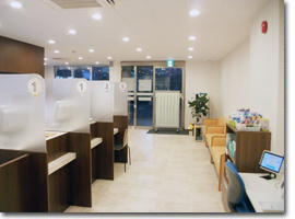 なの花薬局海老名扇町店の写真2枚目：なの花薬局海老名扇町店　店内