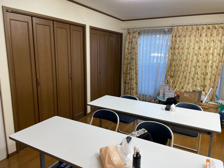 二子薬局　都筑店（薬剤師の求人）の写真2枚目：研修室と休憩室が設備されています
