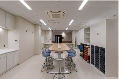 草加松原整形外科医院（薬剤師の求人）の写真4枚目：新築移転して間もないため、施設も備品も綺麗なものが備わっています♪