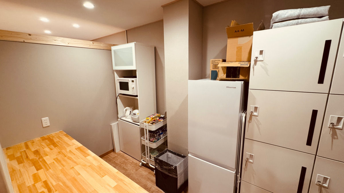 児童発達支援・放課後等デイサービス ULU【2026年03月01日オープン】(児童指導員/指導員の求人)の写真8枚目:ULU スタッフルーム