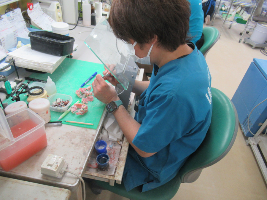 和田精密歯研株式会社 博多センター（歯科技工士の求人）の写真7枚目：