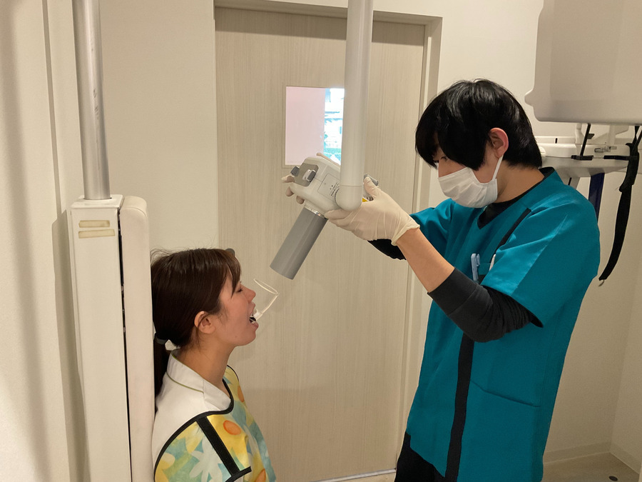 医療法人一颯会　よつば歯科クリニックの写真35枚目：歯科の経験が無くても、先輩スタッフが丁寧に指導いたします！！
