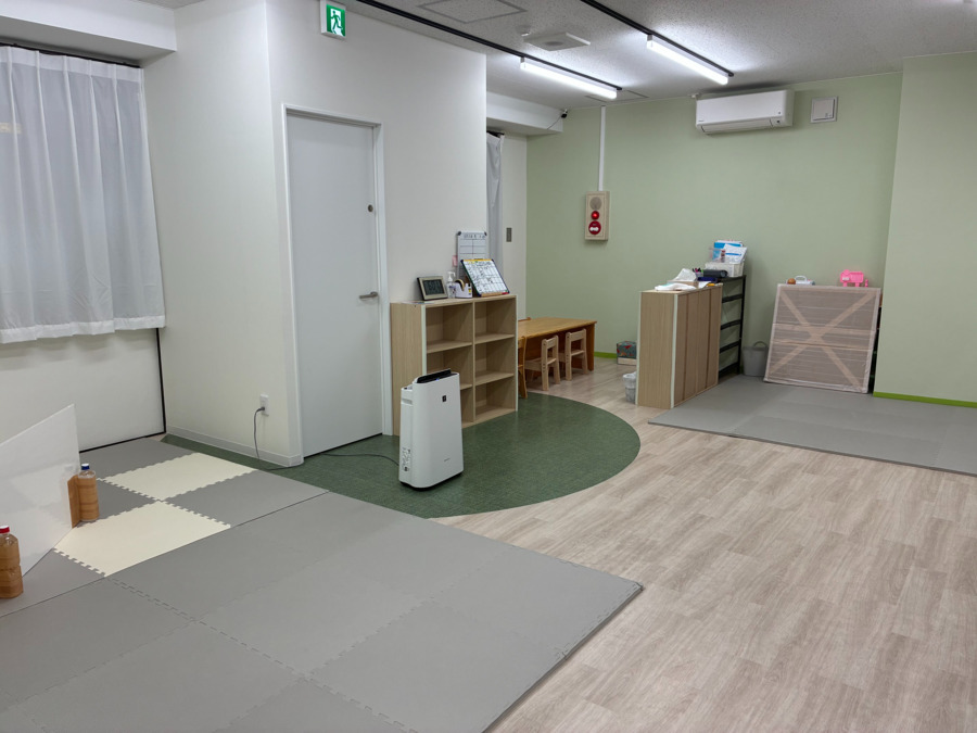 みらいシード【2025年09月01日オープン】（児童指導員/指導員の求人）の写真2枚目：指導訓練室